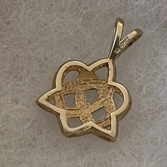 💛HP💛Vintage 14k Gold Celtic pendant - Picture 5 of 11